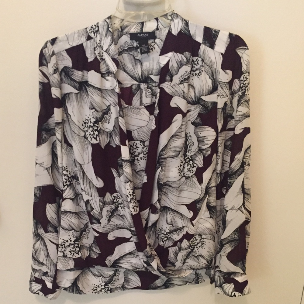 Alfani Burgundy Floral Top Size 6P